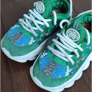 Toddler 9.5c Versace chain reaction